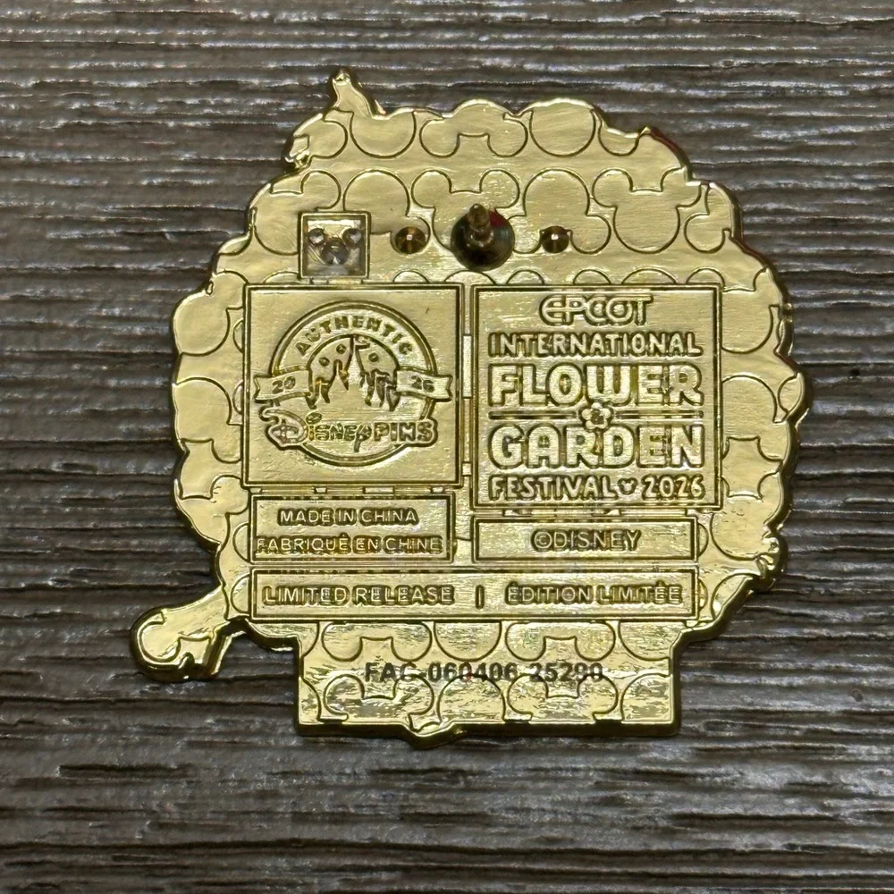 Disney Parks 2026 Disney Parks Epcot Flower & Garden Mystery Box Pin Miss Piggy - Picture 3 of 4